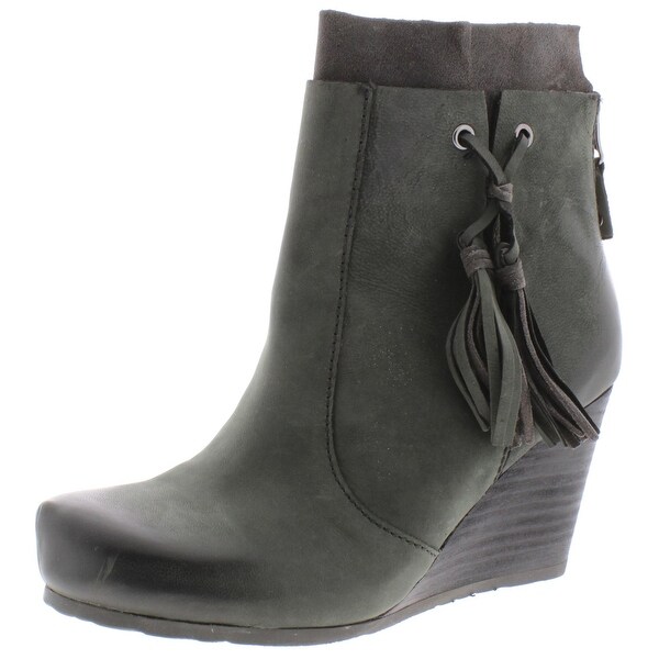 womens black leather wedge boots