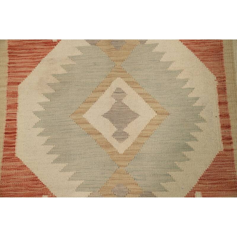Hand Woven Southwestern Wool Beige Geometric Area Rug - 5' 9'' X 4' 0''