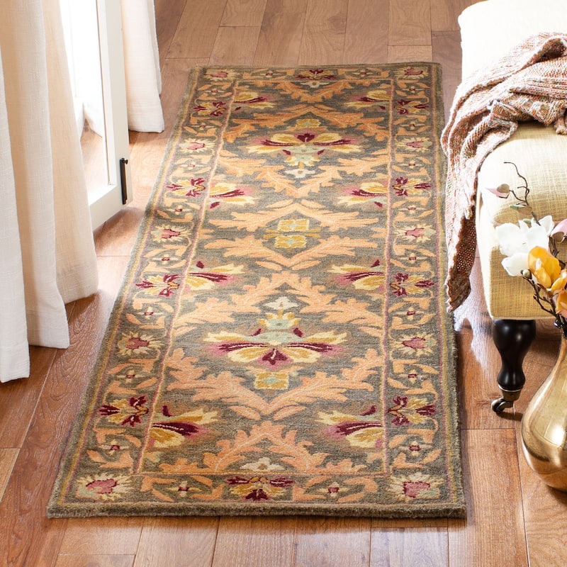 SAFAVIEH Handmade Antiquity Charis Traditional Oriental Wool Rug - 2'3" x 10' Runner - Sage/Gold