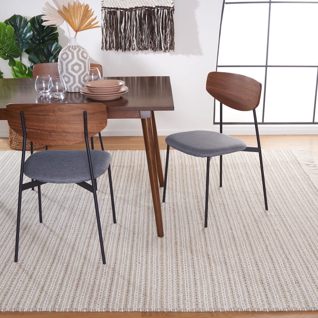 SAFAVIEH Handmade Natura Minne Fringe Wool Rug