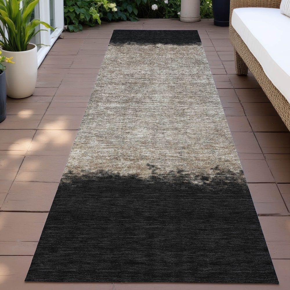Machine Washable Indoor/Outdoor Border Ombre Chantille Rug