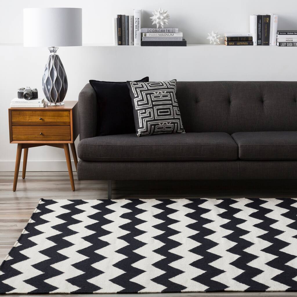 Hand-woven Dali Flatweave Chevron Wool Area Rug