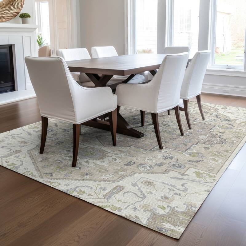 Machine Washable Indoor/ Outdoor Traditional Medallion Chantille Rug