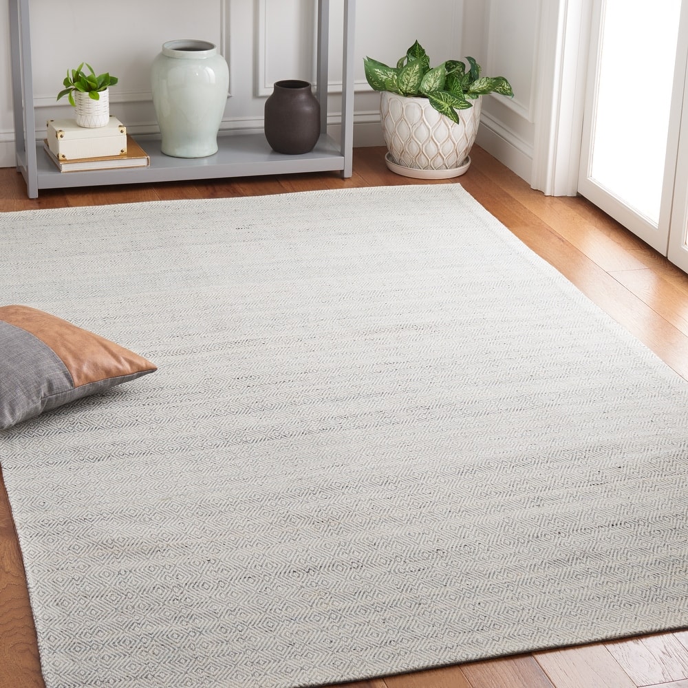 Martha Stewart by SAFAVIEH Madelon Geometric Wool Rug