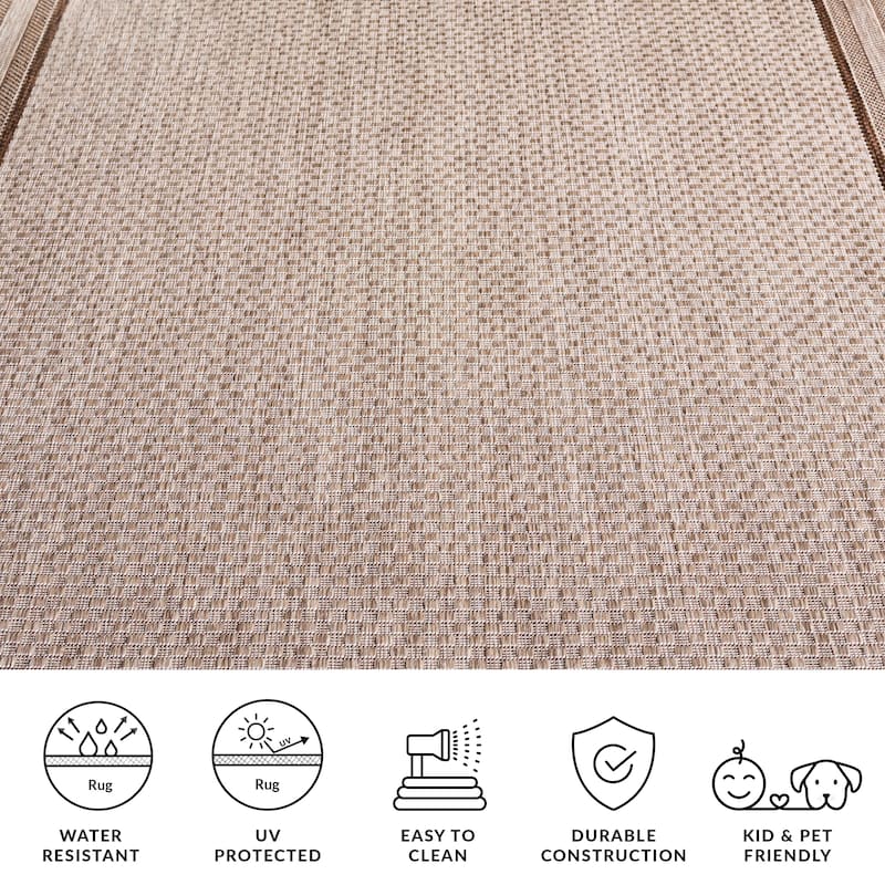 SAFAVIEH Courtyard Vickie Indoor/Outdoor Waterproof Patio Backyard Rug
