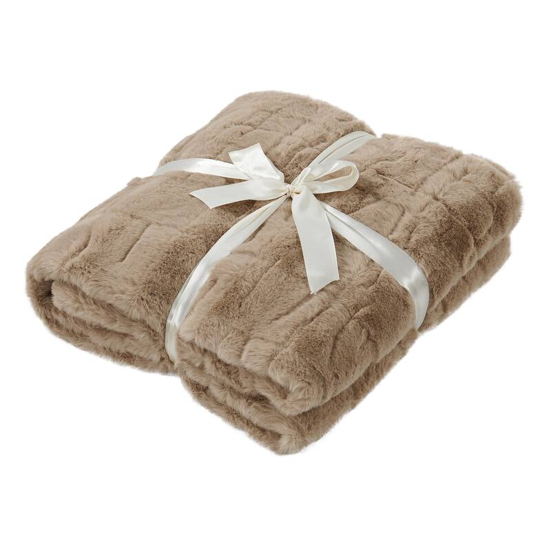 Home Soft Things Stylish FauxFur Throw Soft Fluffy Warm Blanket