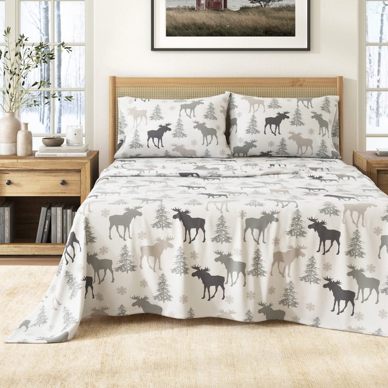 Linery & Co. Ultra-Soft Turkish Cotton Flannel Christmas Print Sheet Set - Full - Moose