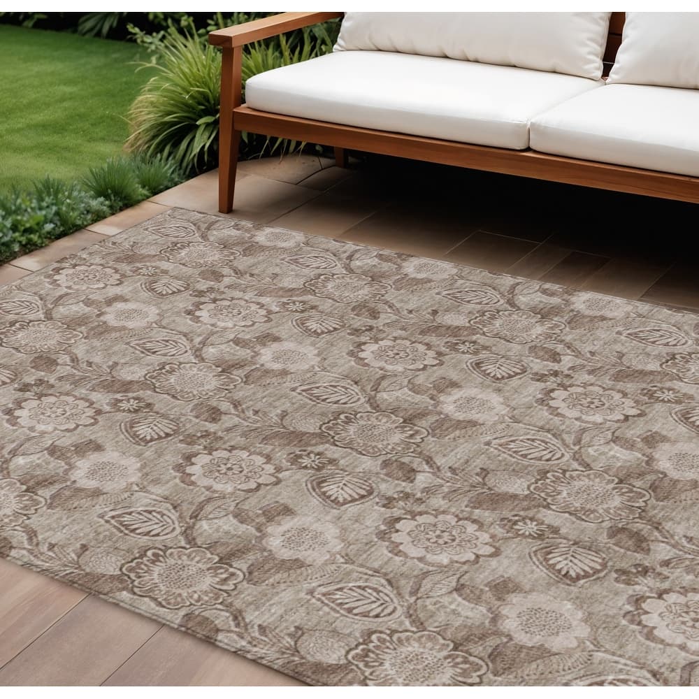 HomeRoots Floral Transitional Rectangle Outdoor Rug