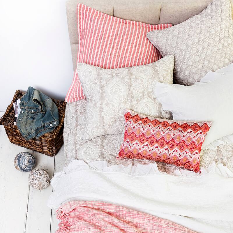 14"x 22" Darla Woven Geometric Diamond Cotton Decorative Throw Pillow