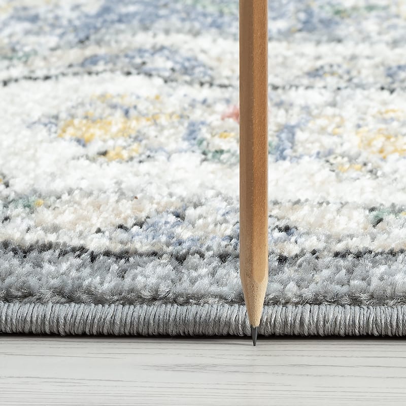 Addalyn French Country Medallion Area Rug