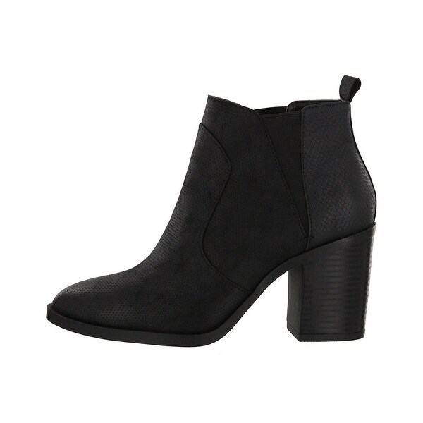 mia julissa bootie