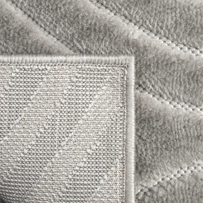 Sevita Modern Trellis Indoor/Outdoor Area Rug