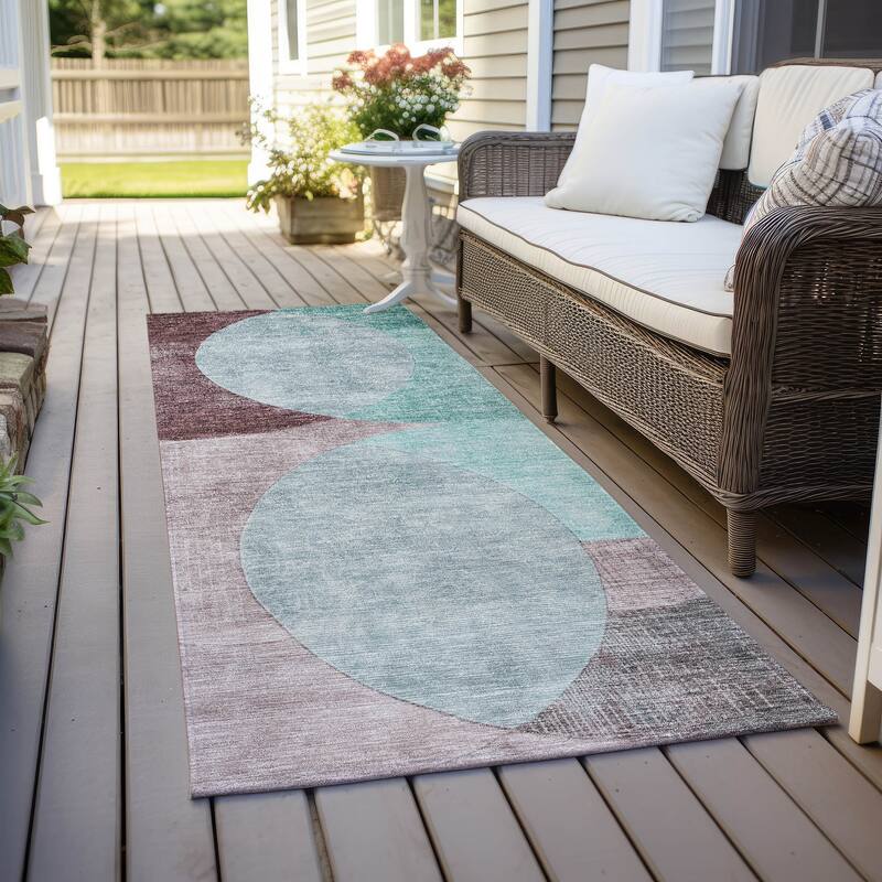 Machine Washable Indoor/ Outdoor Contemporary Deco Chantille Rug