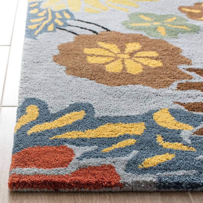 SAFAVIEH Handmade Soho Tess Floral N.Z. Wool Rug - 8' Square - Blue/Multi