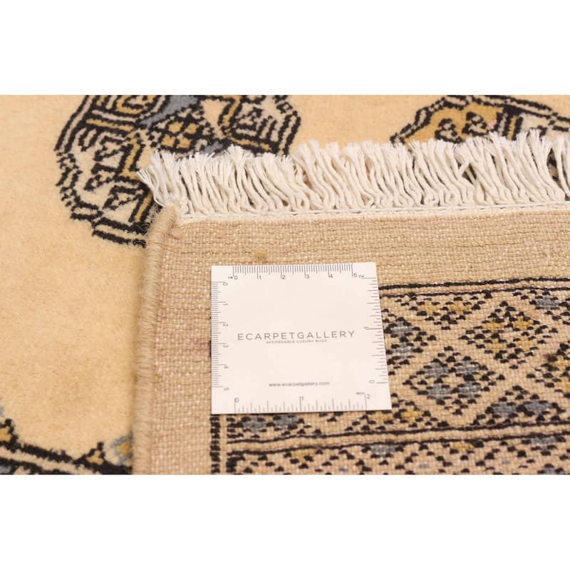 ECARPETGALLERY Hand-knotted Peshawar Bokhara Ivory Wool Rug - 5'9 x 7'10