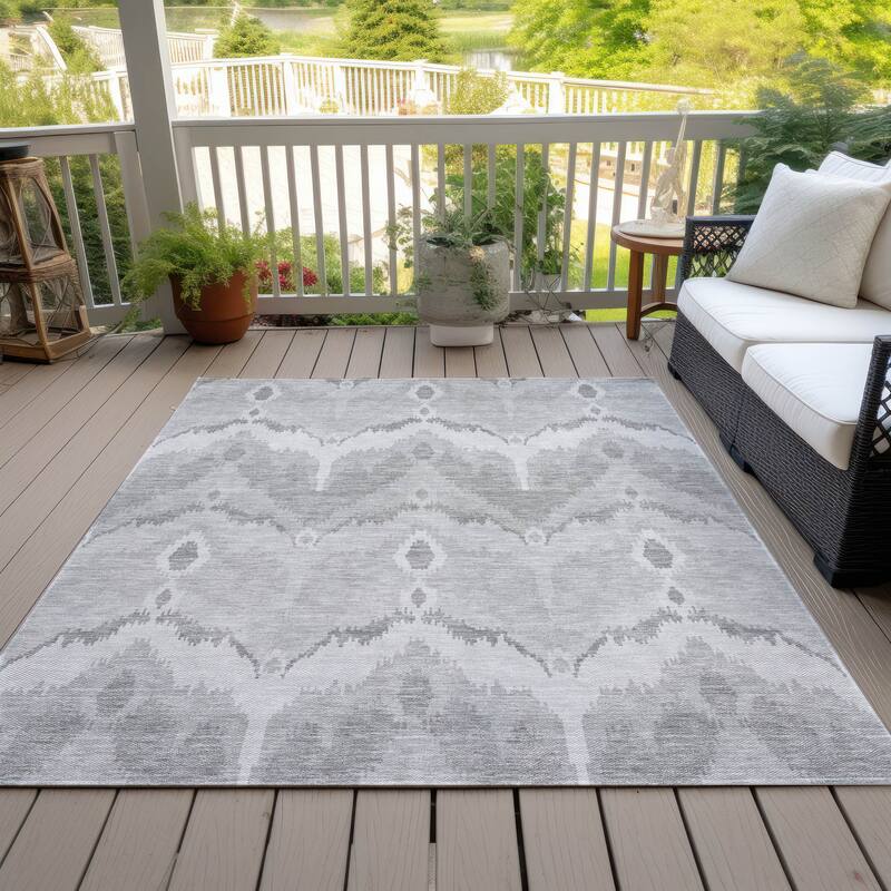 Machine Washable Indoor/ Outdoor Chantille Boho Ikat Rug - Silver - 5' x 7'6"