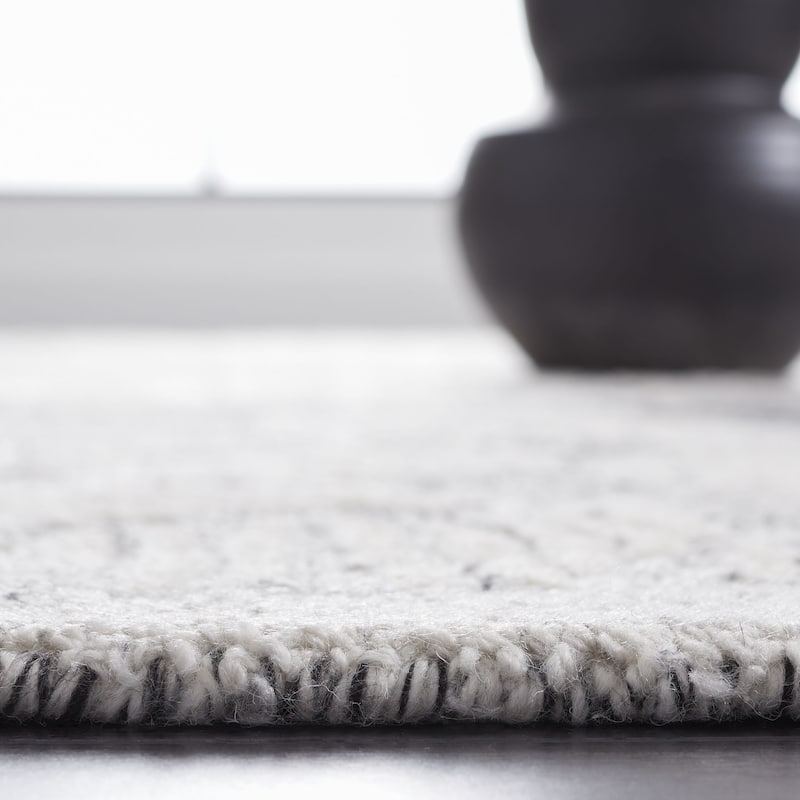 SAFAVIEH Handmade Glamour Shag Contemporary Rug