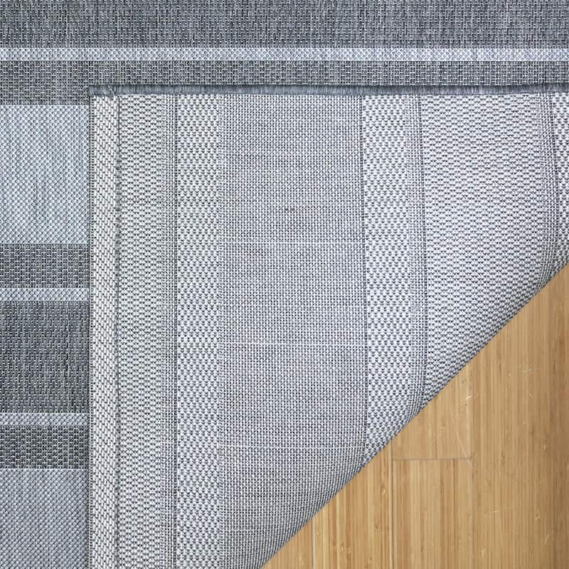 Gertmenian Paseo Castro Grey Modern Stripe Flatweave Indoor/ Outdoor Area Rug