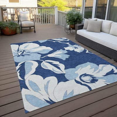 Machine Washable Indoor/ Outdoor Chantille Floral Rug