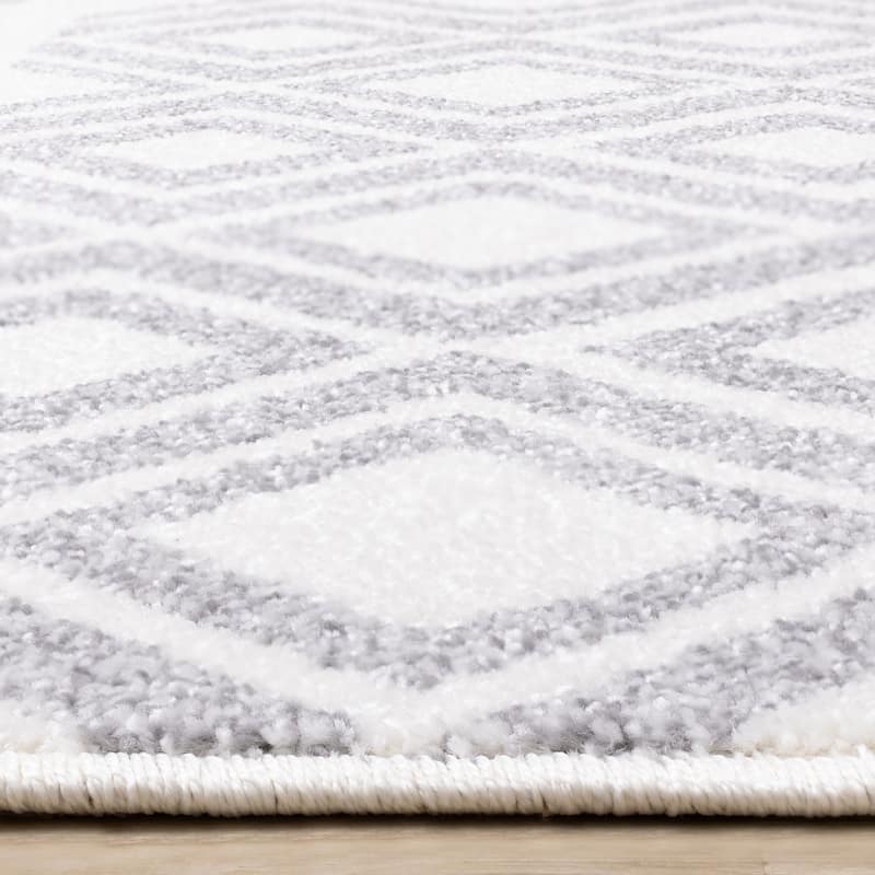 Covington Collection - White Grey Modern Indoor Area Rug, 5'3" x 7'7"