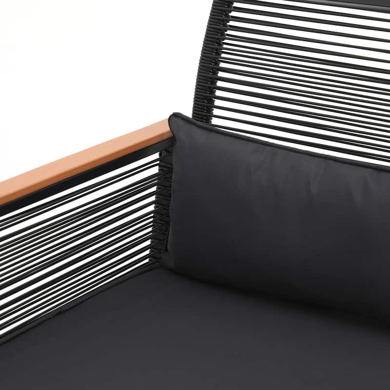 Outdoor 4-piece Wicker Patio Conversation Set
