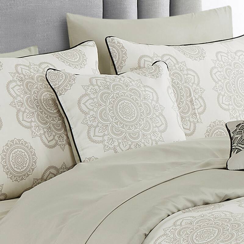 Aziza Luxury 9 Piece complete bed in bag set