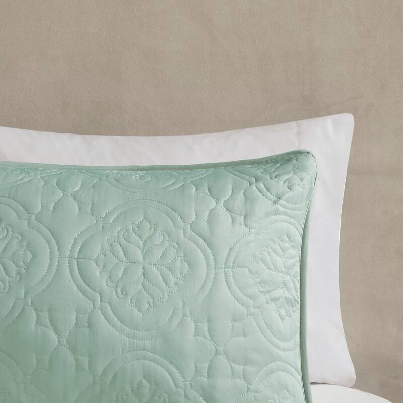 510 Design Hayley Oversized Solid Texture 3 Piece Reversible Bedspread Set