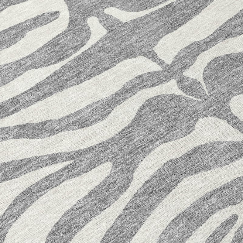 Machine Washable Indoor/ Outdoor Modern Animal Print Chantille Rug