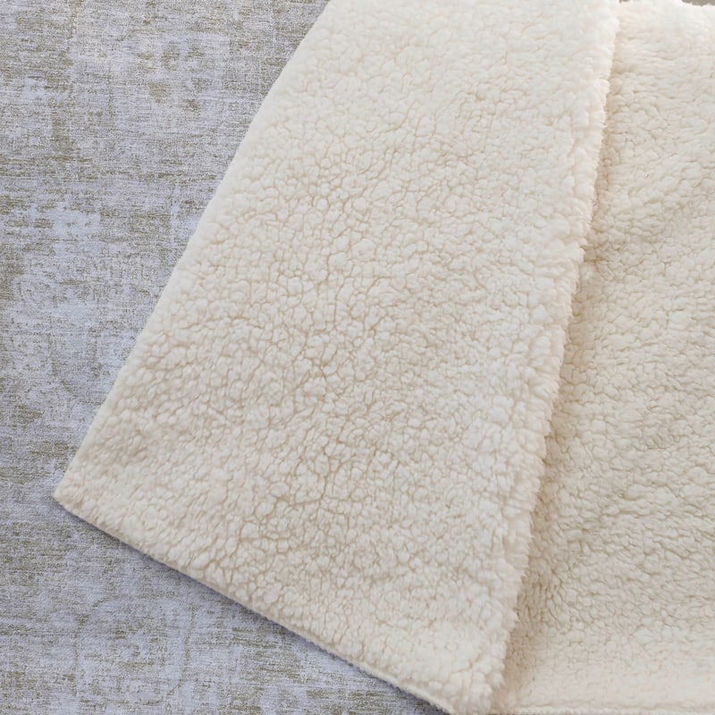 Premium Machine Washable Vintage Persian Sherpa Throw Blanket