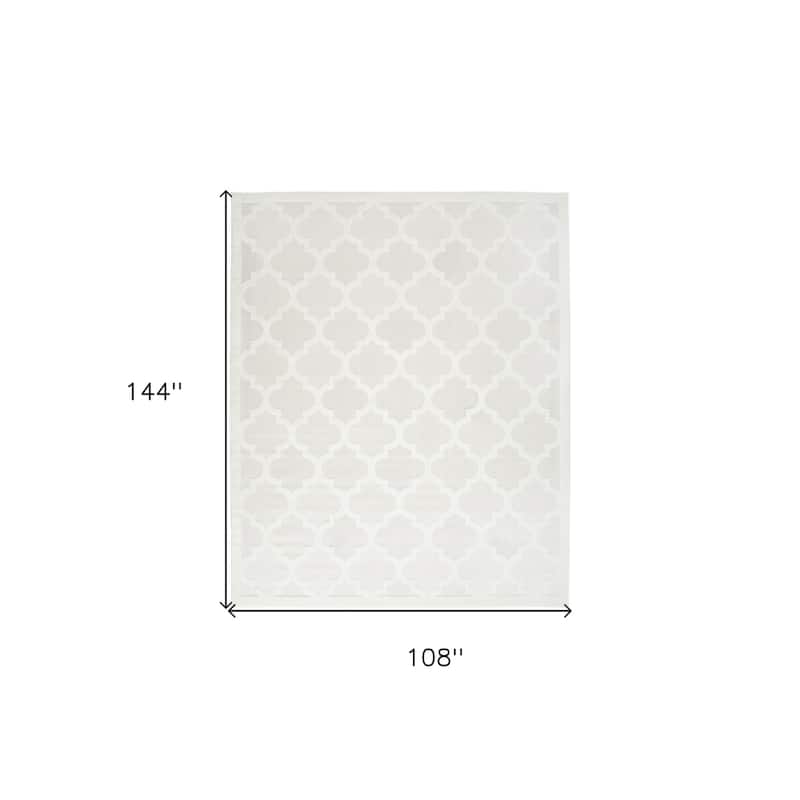 HomeRoots Contemporary Rectangle Outdoor Rug - 9' X 12'