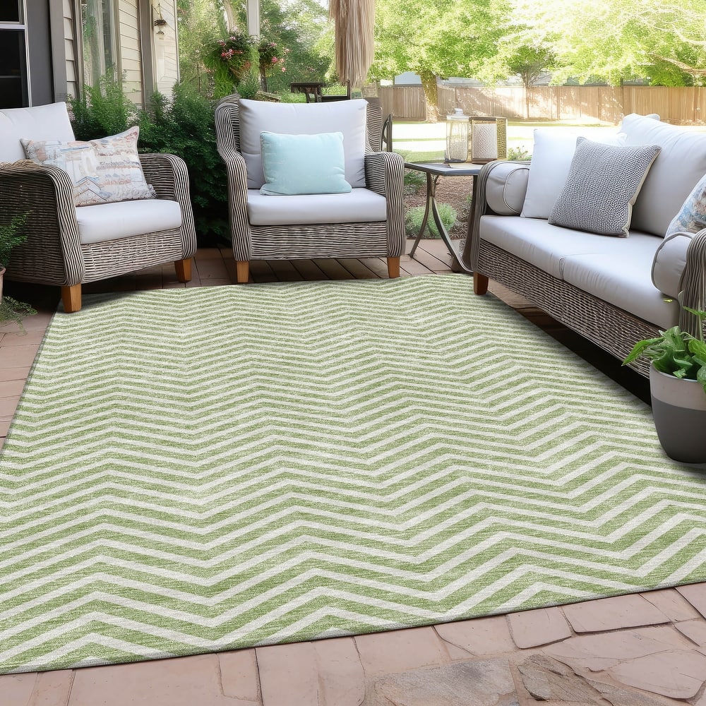 Machine Washable Indoor/ Outdoor Chantille Chevron Stripe Rug