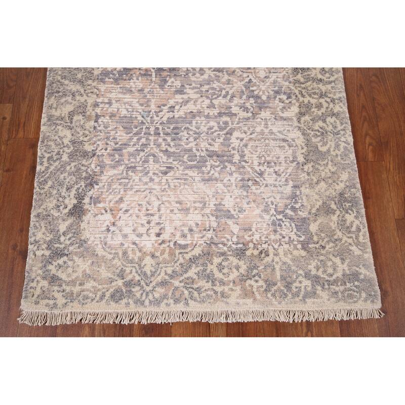 Abstract Oriental Accent Rug Hand-Knotted Wool Carpet - 2'8" x 4'9"