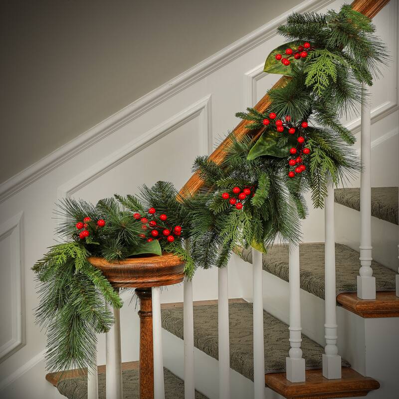48" Uv Pine/Magnolia/Berry Spruce Garland - Green - 48