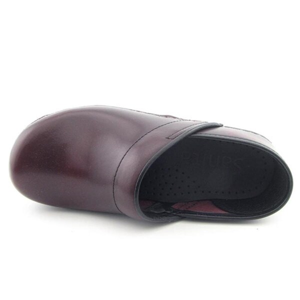 burgundy clogs