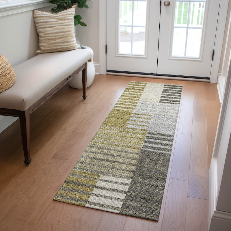 Machine Washable Indoor/ Outdoor Chantille Contemporary Stripes Rug - Brown - 2'3" x 7'6"
