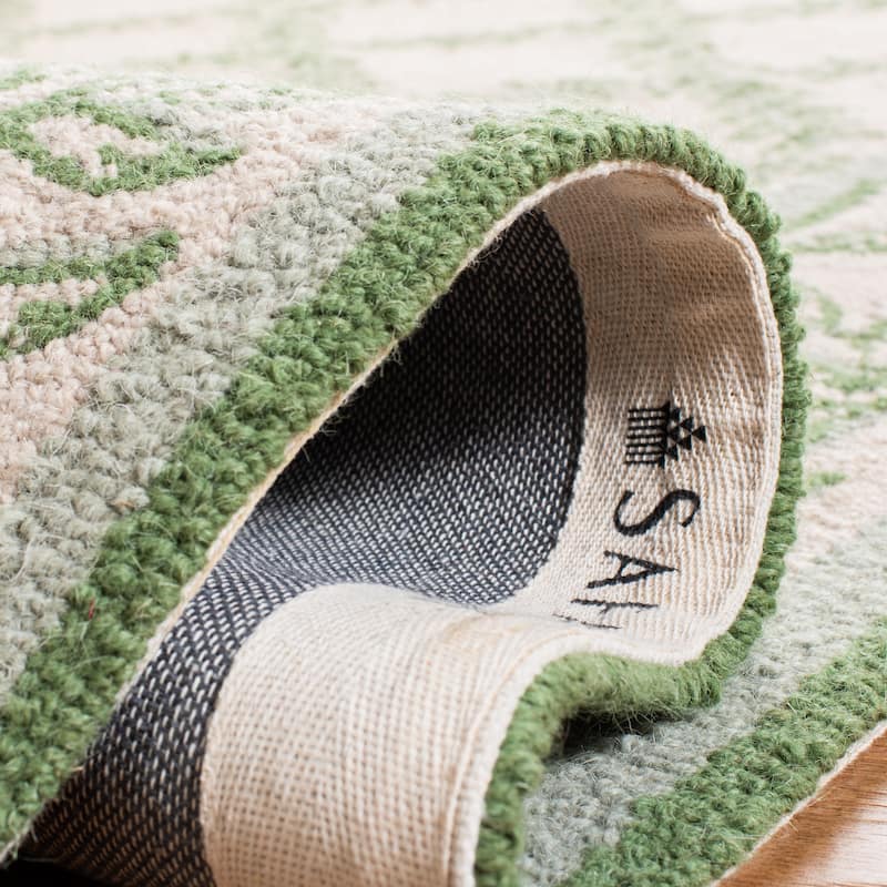 SAFAVIEH Handmade Chelsea Kimber Trellis French Country Wool Rug