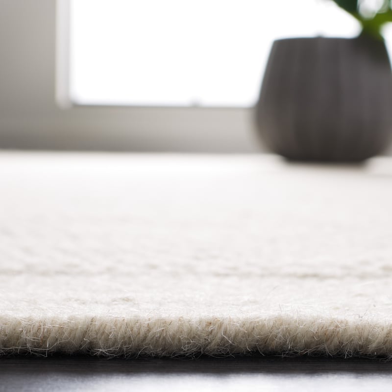 SAFAVIEH Handmade Vermont Raimonda Wool Rug