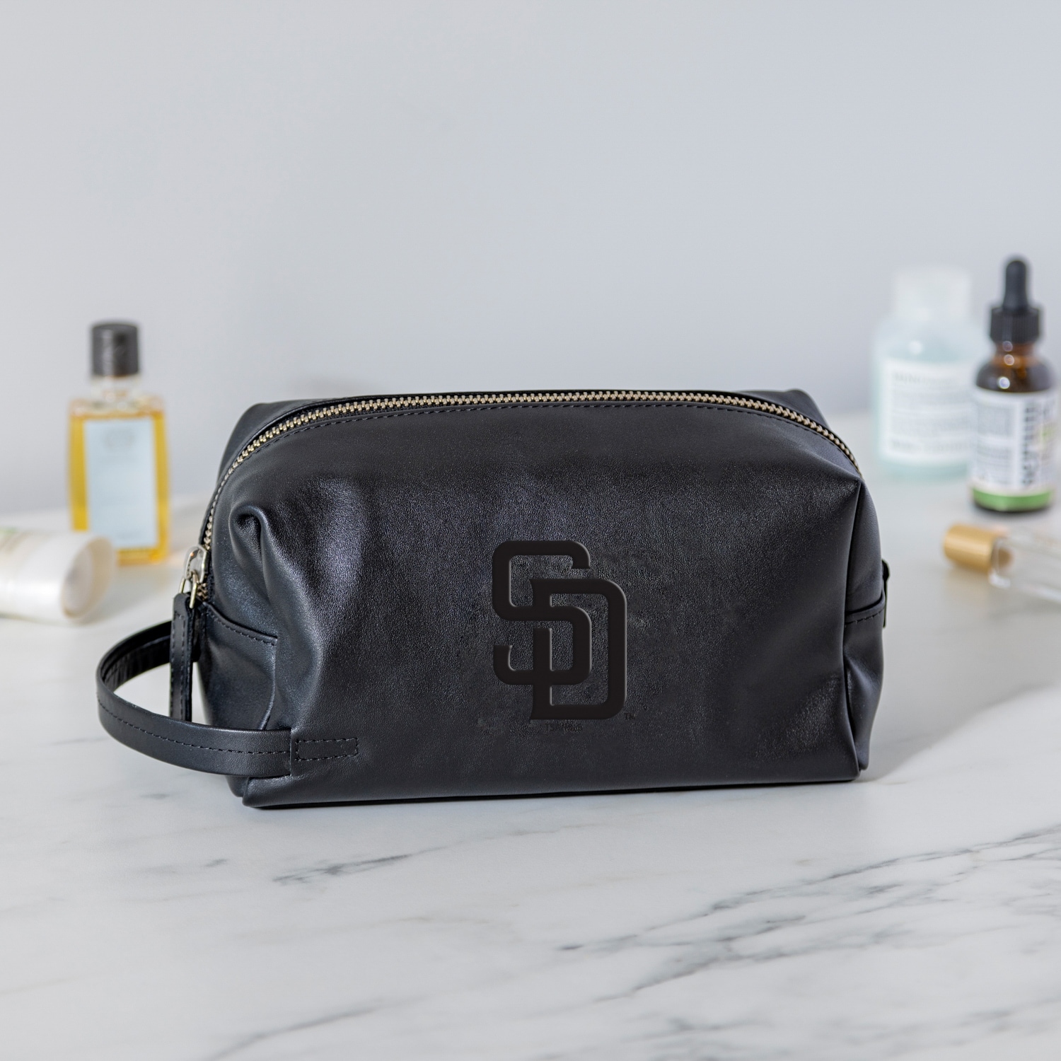 San Diego Padres, Hybrid Leather Lined Toiletry Bag with Handle, Black