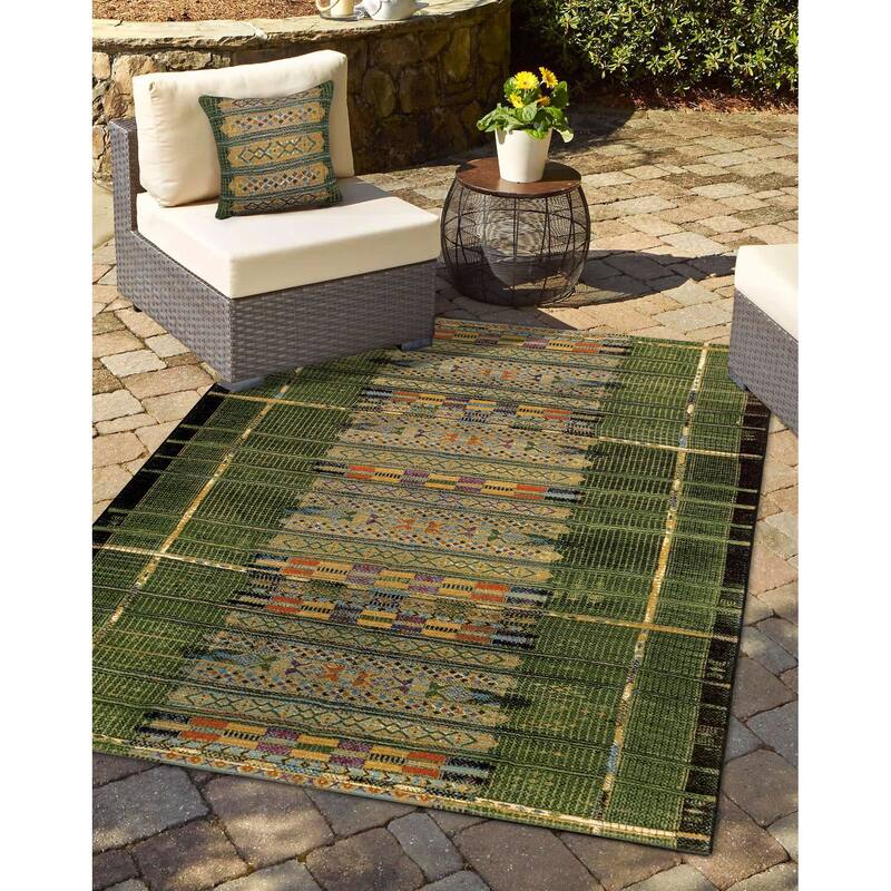 Liora Manne Marina Tribal Stripe Indoor/Outdoor Pillow Green