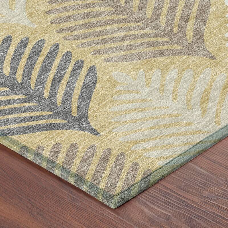 Machine Washable Indoor/ Outdoor Modern Fern Chantille Rug