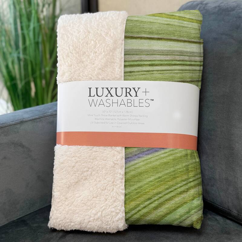 Premium Machine Washable Contemporary Stripe Sherpa Throw Blanket