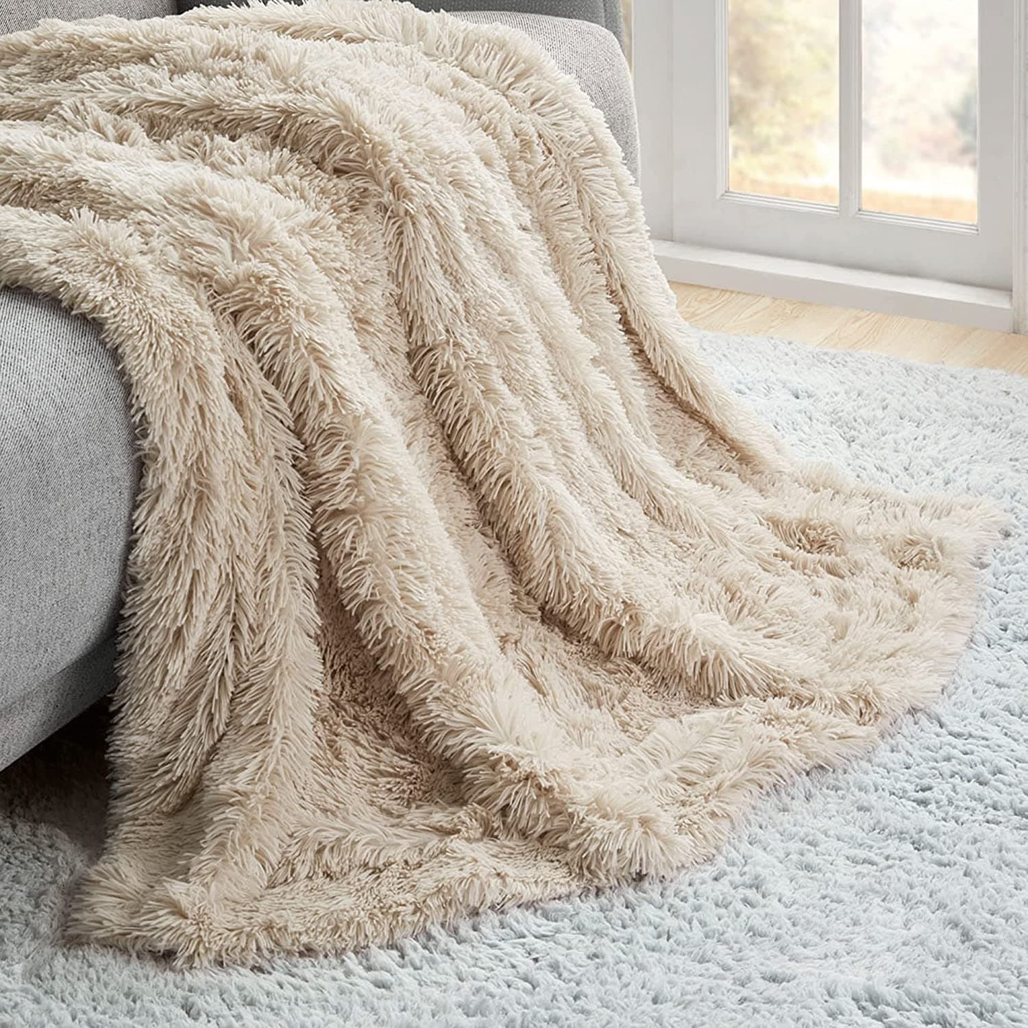 Fluffy Cute Throw Blankets for Couch Sofa White
