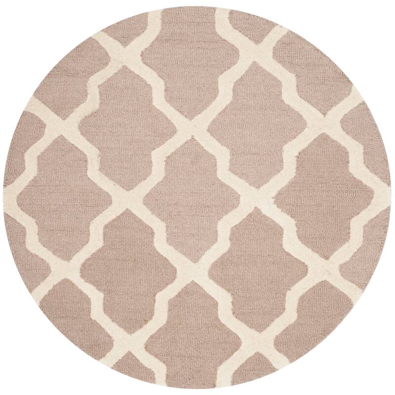 SAFAVIEH Handmade Cambridge Eirny Moroccan Trellis Wool Rug - 10' Round - Beige/Ivory