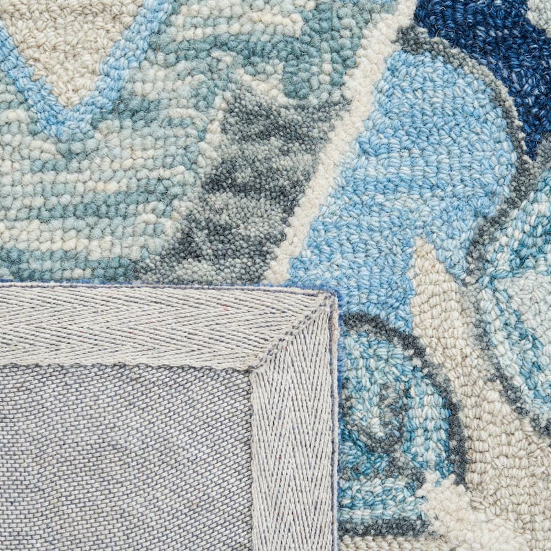 SAFAVIEH Handmade Suzani Cicely Floral Trellis Wool Rug