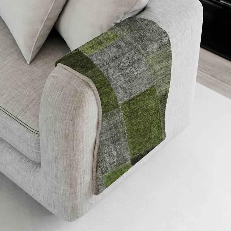 Premium Machine Washable Vintage Patchwork Sherpa Throw Blanket - Olive - 4'2" x 5'10"