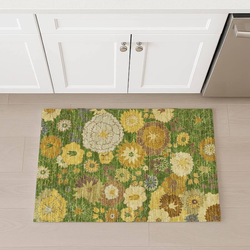 Machine Washable Indoor/ Outdoor Modern Floral Chantille Rug