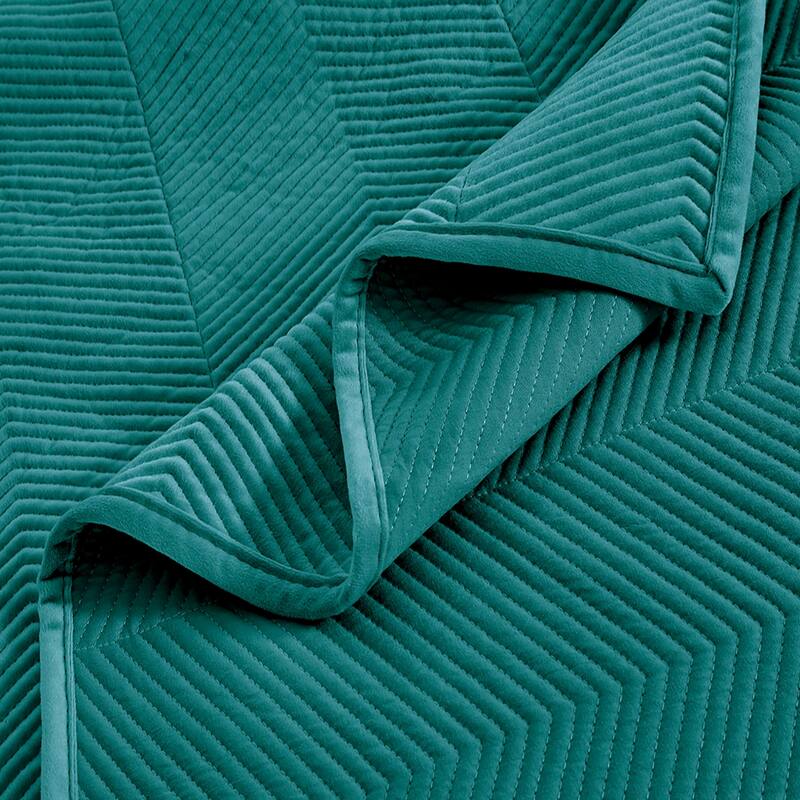 Pointehaven Heavy-Weight Oversized Chevron Design Velvet Quilt Sets