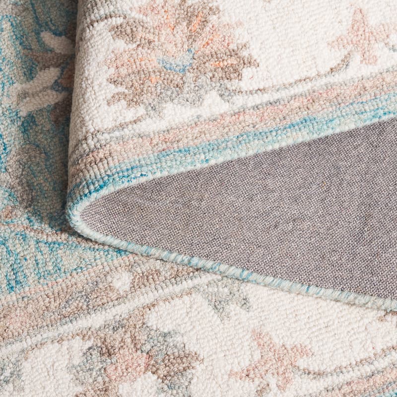 SAFAVIEH Handmade Heritage Sigþridur Traditional Wool Rug