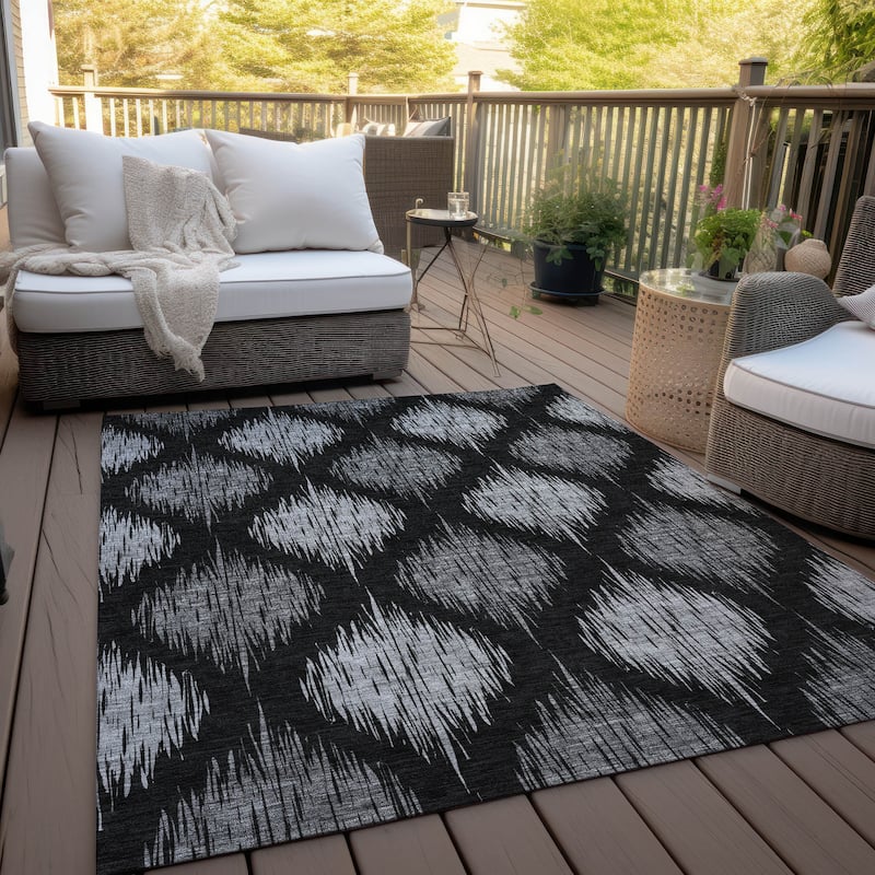 Machine Washable Indoor/ Outdoor Chantille Contemporary Geo Rug