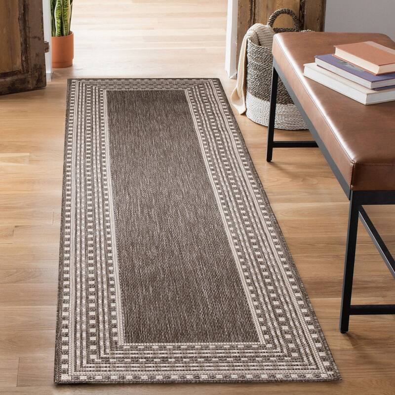 Liora Manne Malibu Etched Border Indoor/Outdoor Rug